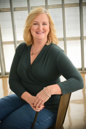 photo of Lorin Laxton, Vice President/Marketing Director